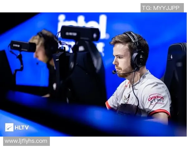 CS冬季大型锦标赛：Heroic选手sjuush分析比赛录像